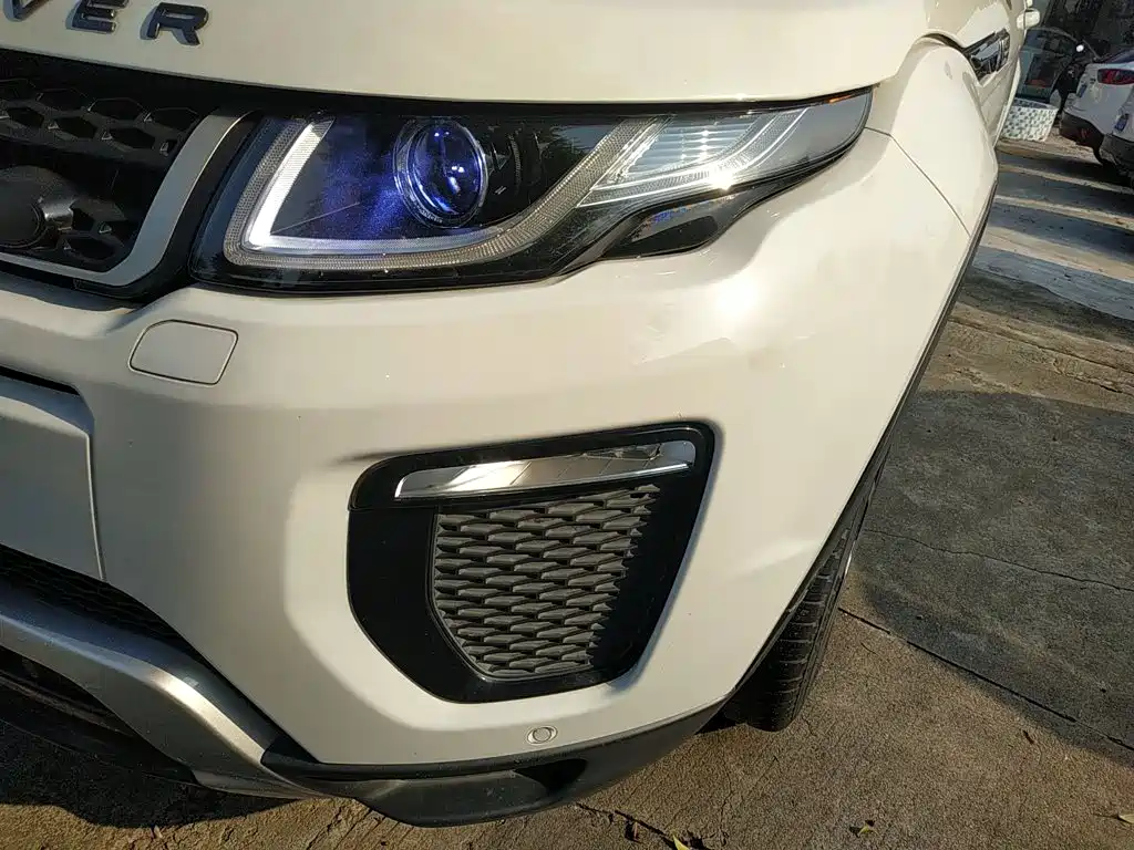 Land Rover Evoque — фото 15