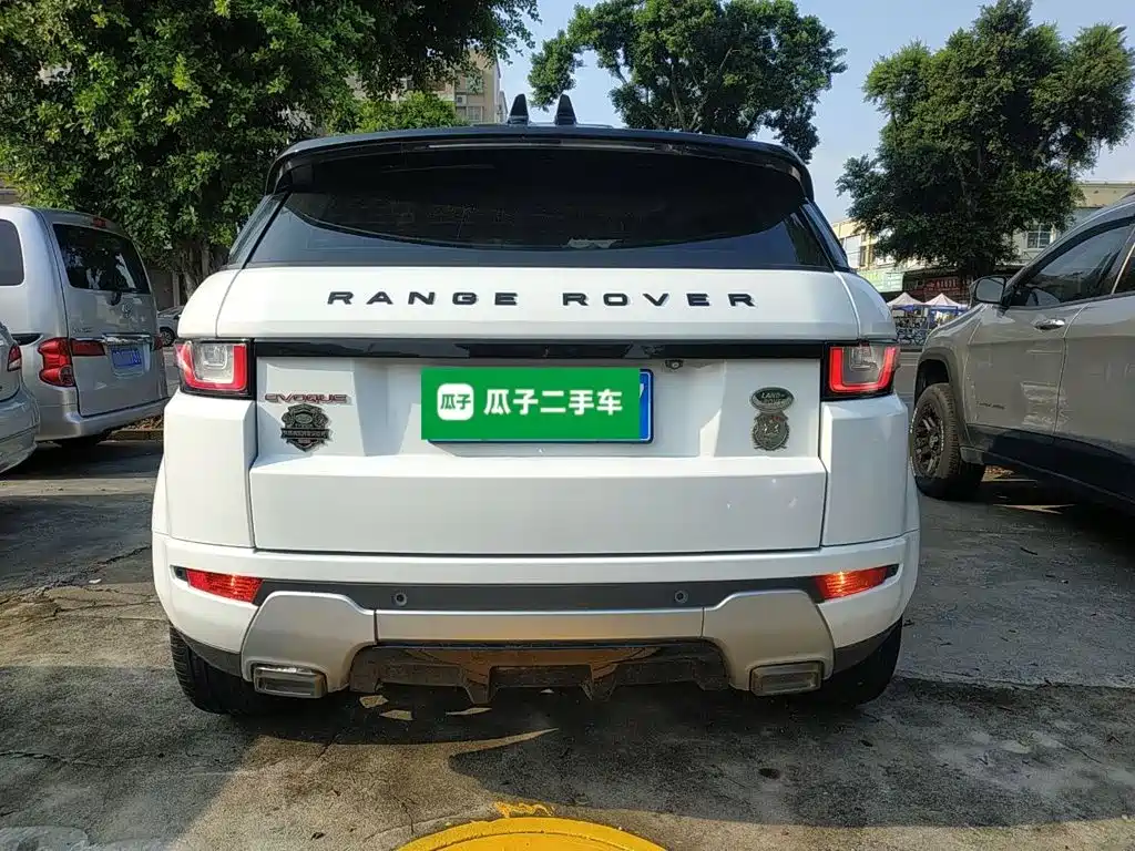 Land Rover Evoque — фото 22