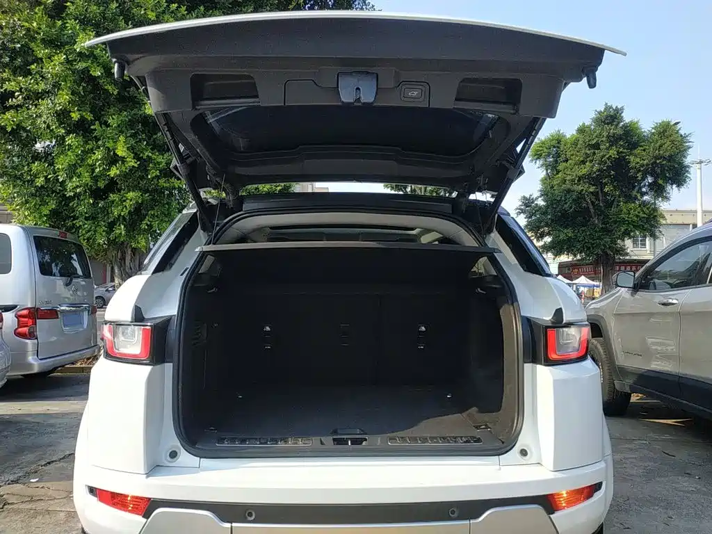 Land Rover Evoque — фото 9