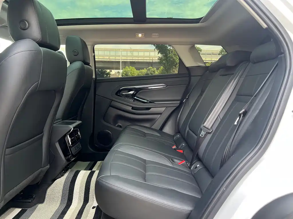 Land Rover Evoque — фото 14