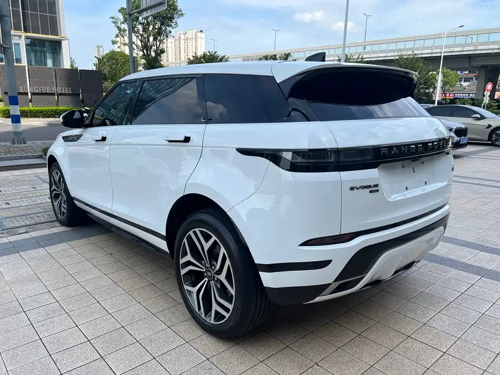 Land Rover Evoque — фото 20