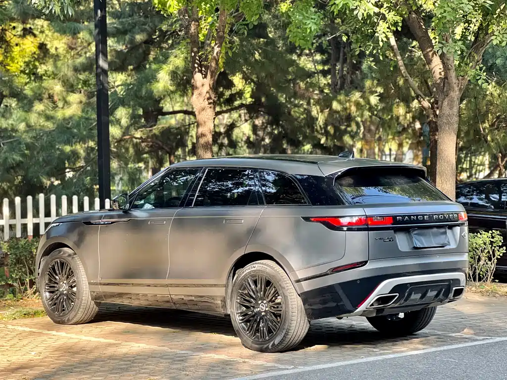 Land Rover Velar — фото 19