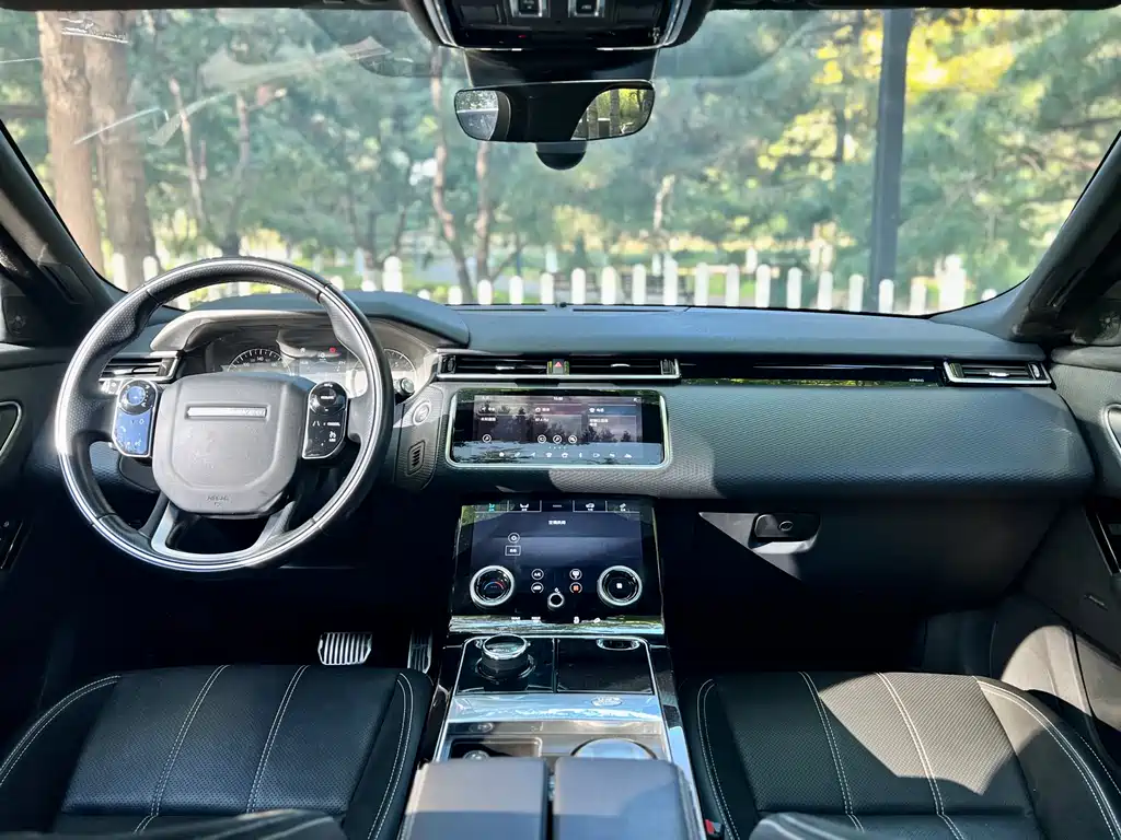 Land Rover Velar — фото 10