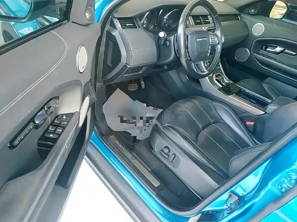 Land Rover Evoque — фото 15