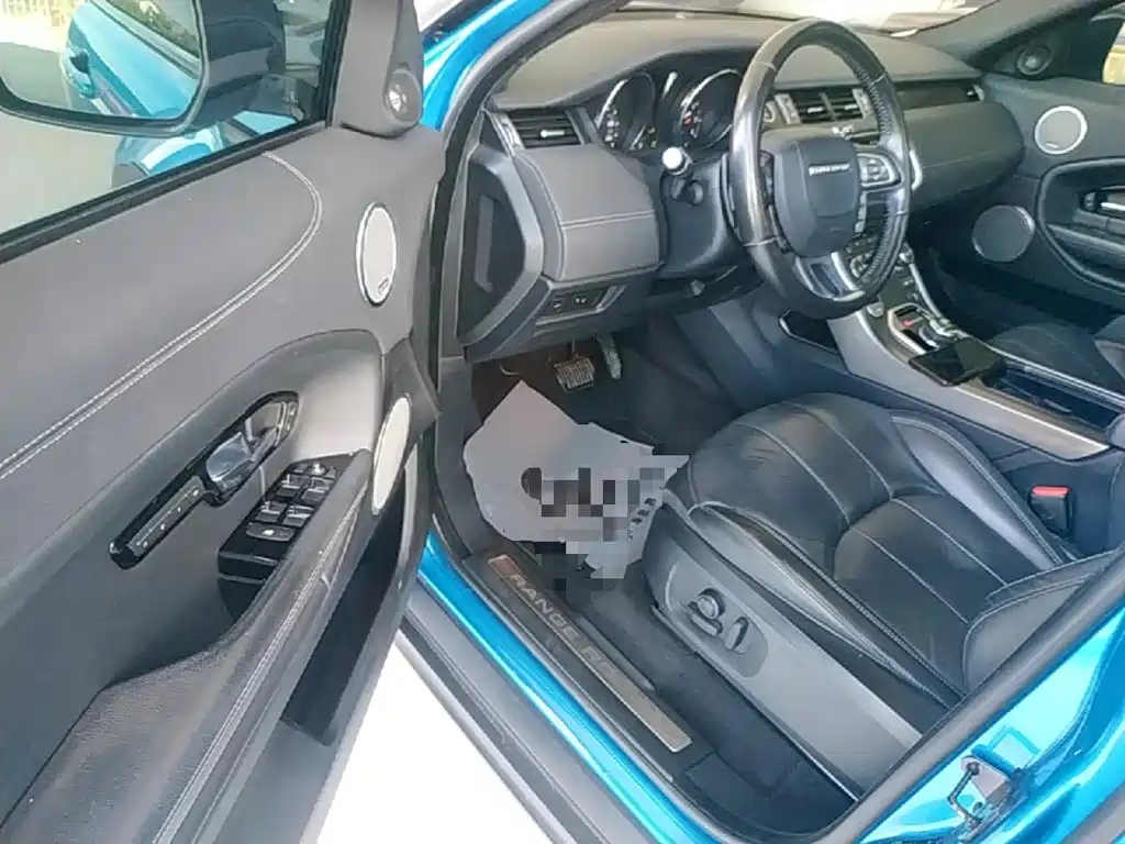 Land Rover Evoque — фото 16