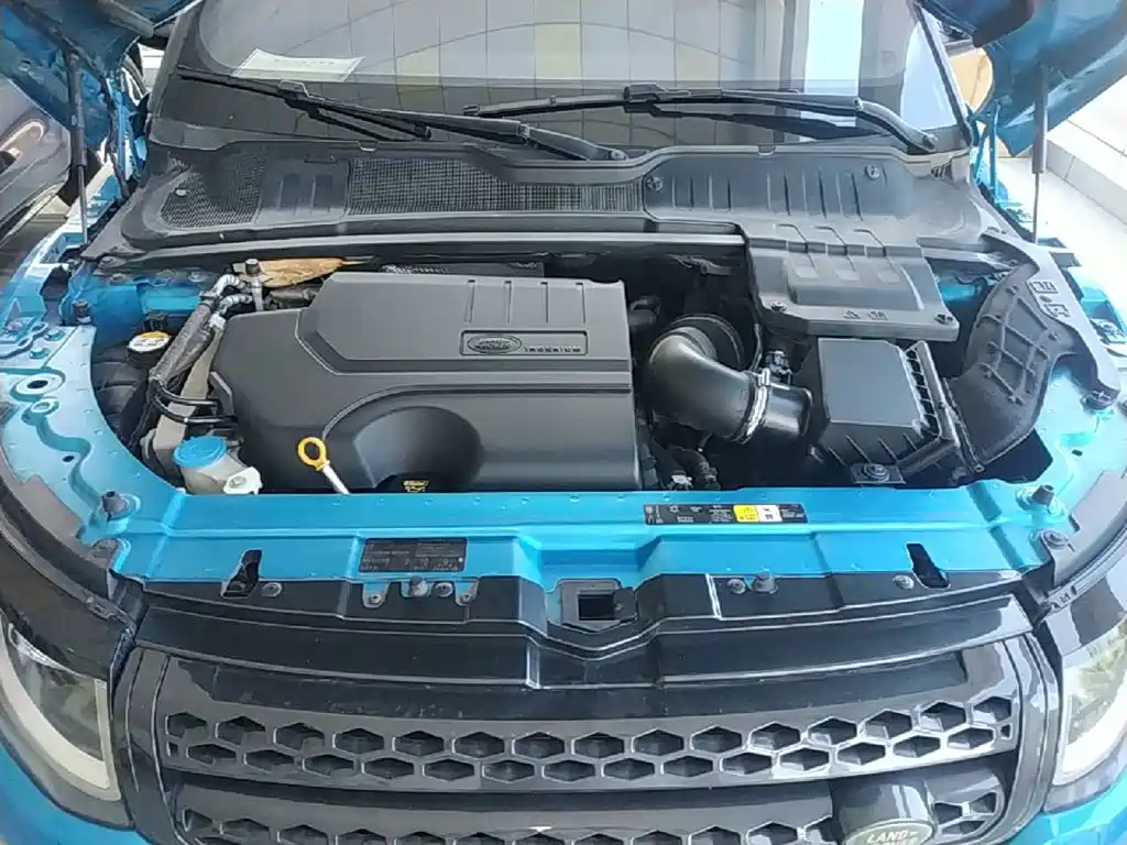 Land Rover Evoque — фото 20