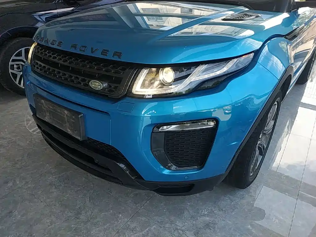 Land Rover Evoque — фото 24