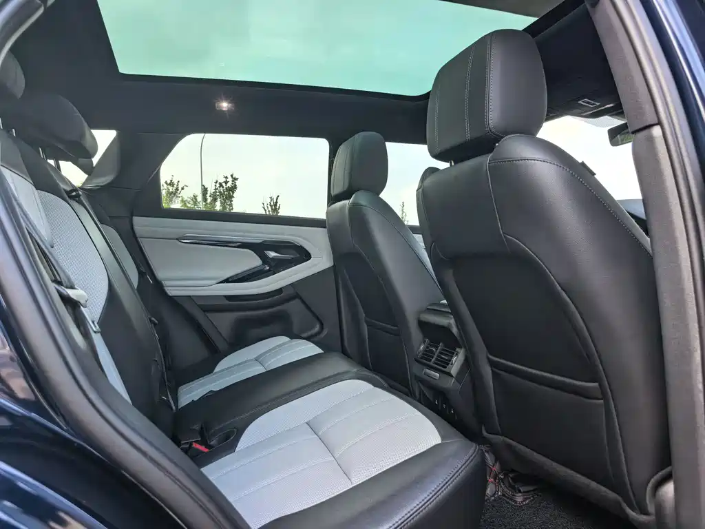 Land Rover Evoque — фото 14