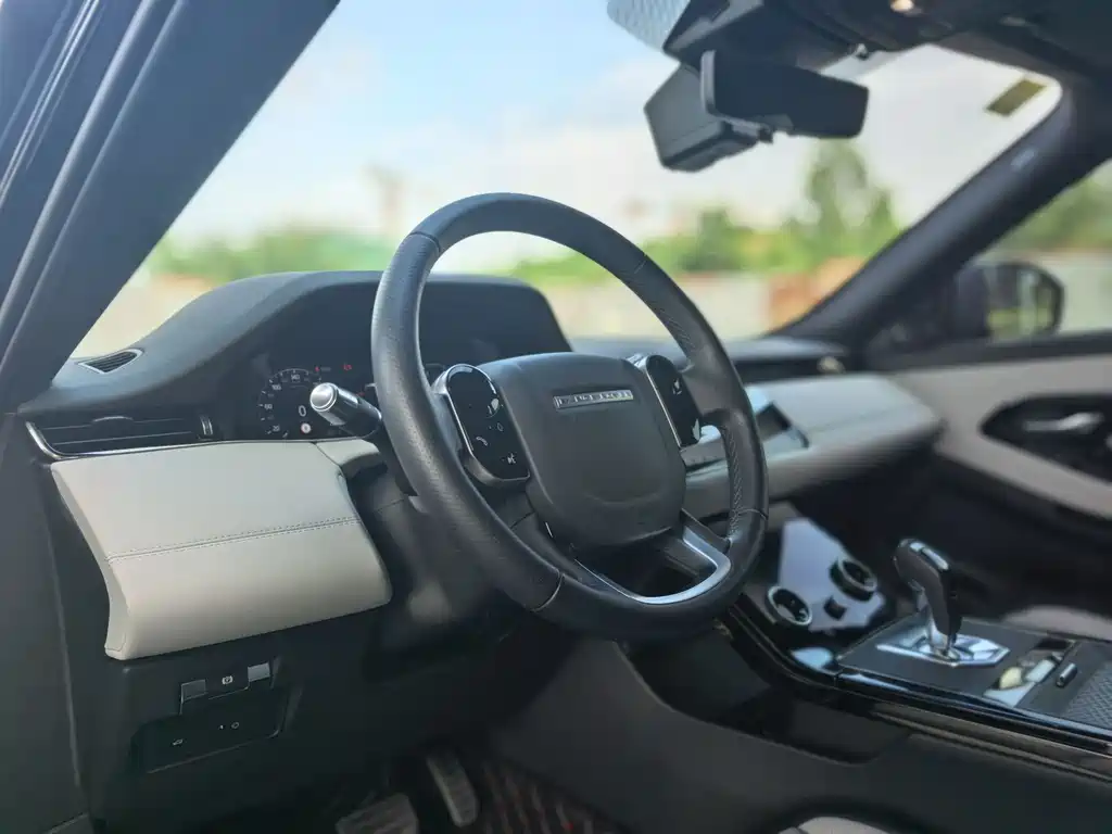 Land Rover Evoque — фото 5