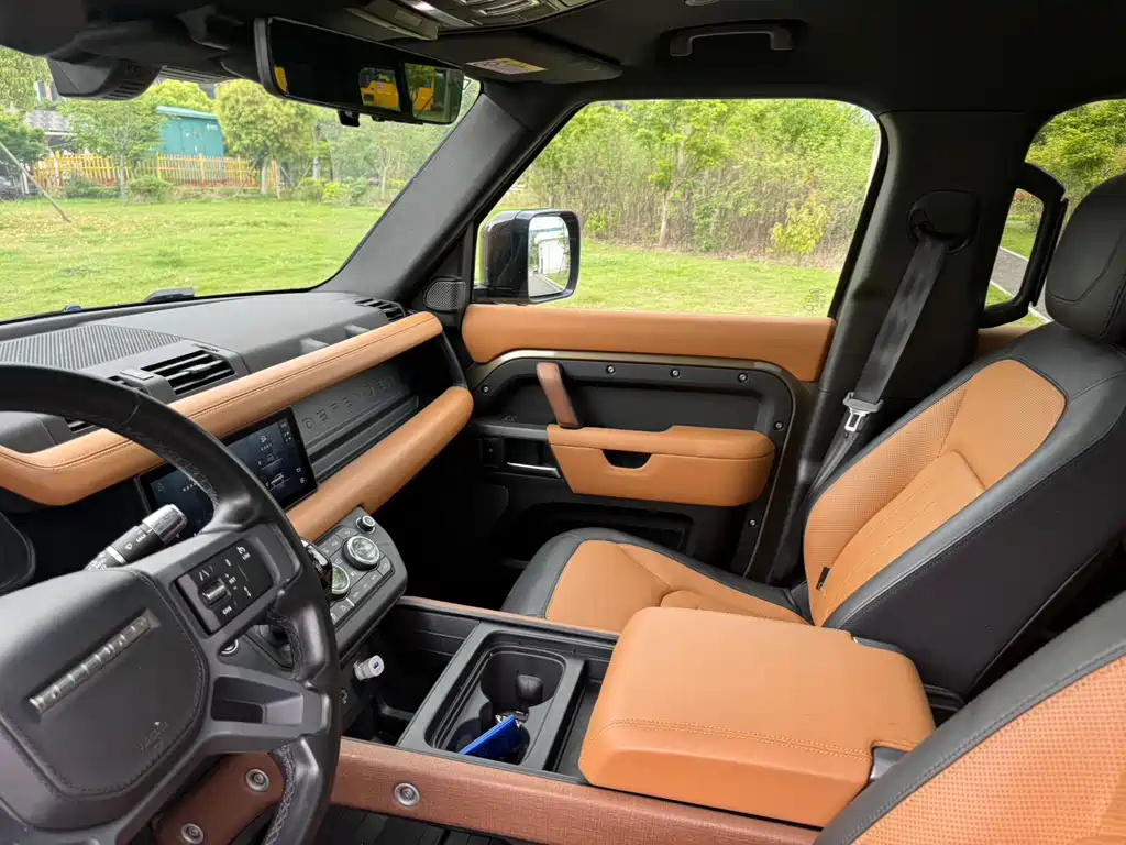 Land Rover Defender — фото 13