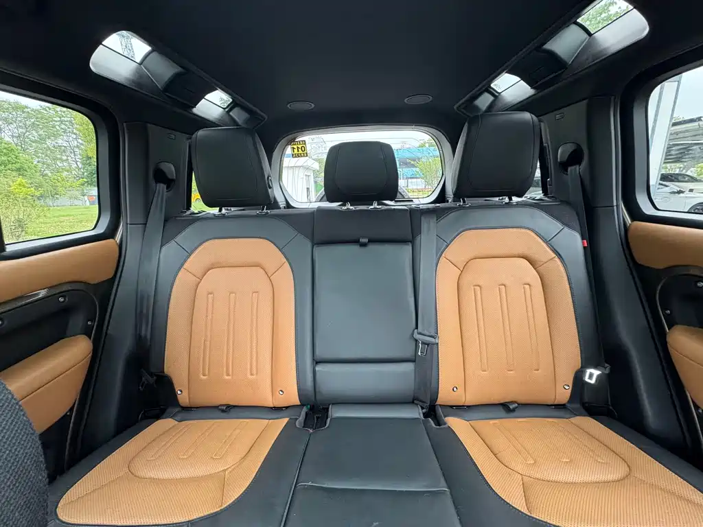 Land Rover Defender — фото 14