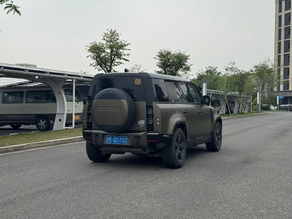 Land Rover Defender — фото 4