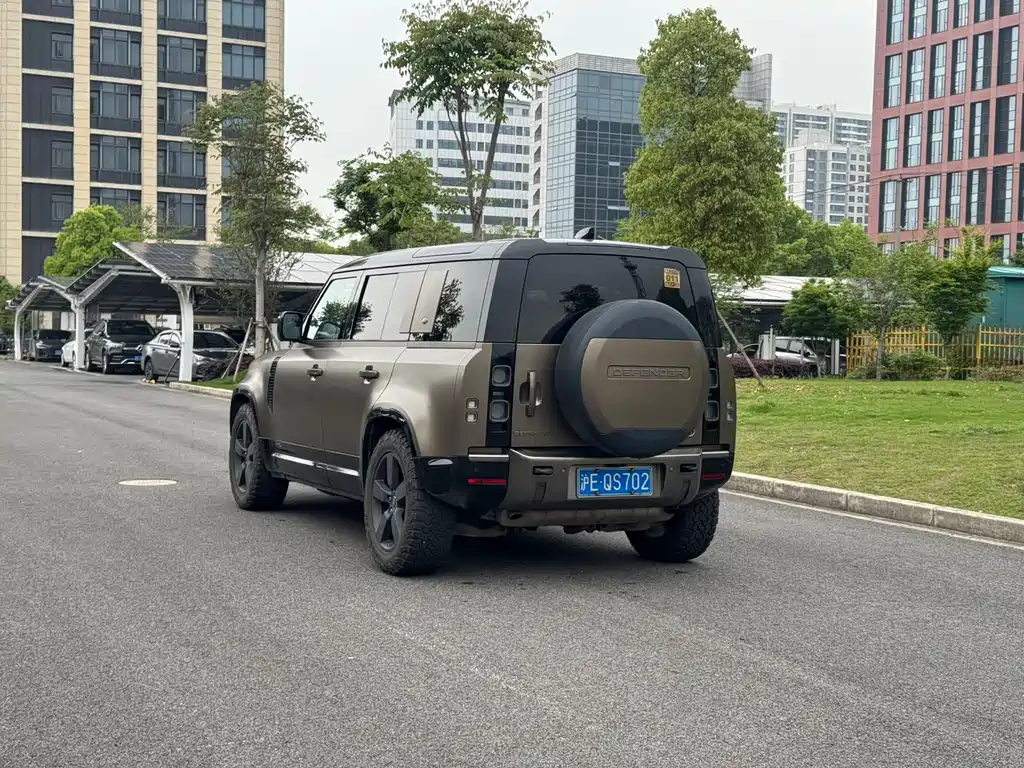 Land Rover Defender — фото 6
