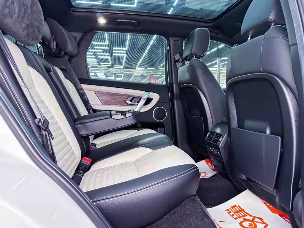 Land Rover Discovery Sport — фото 16