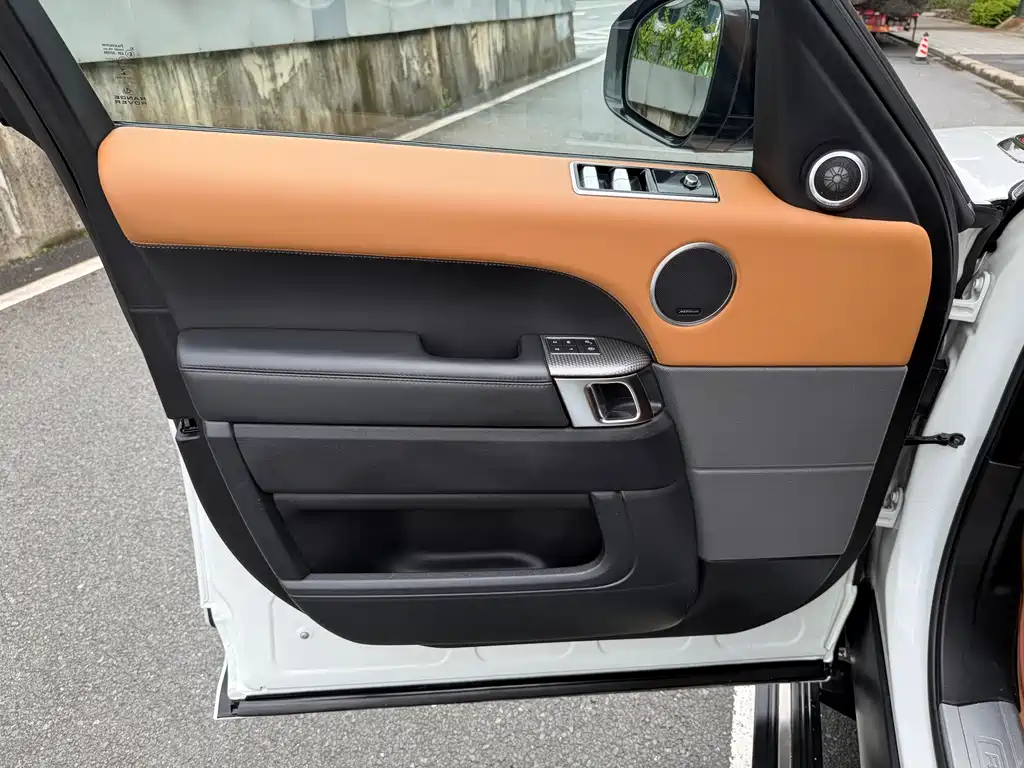 Land Rover Sport — фото 13
