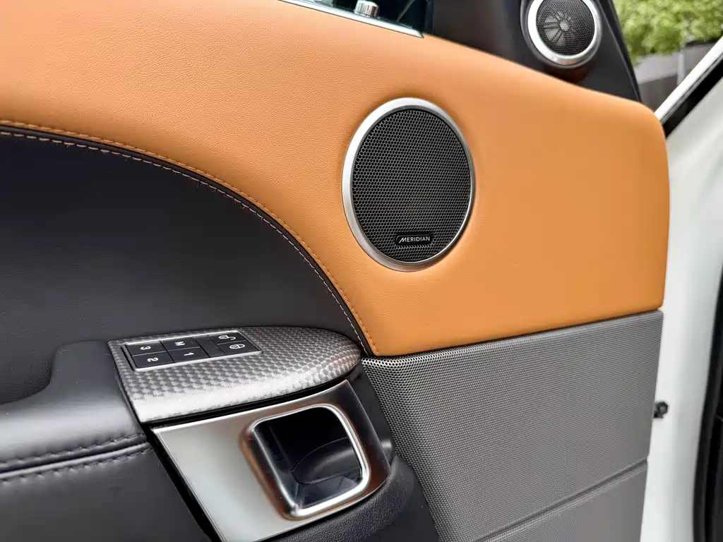 Land Rover Sport — фото 14