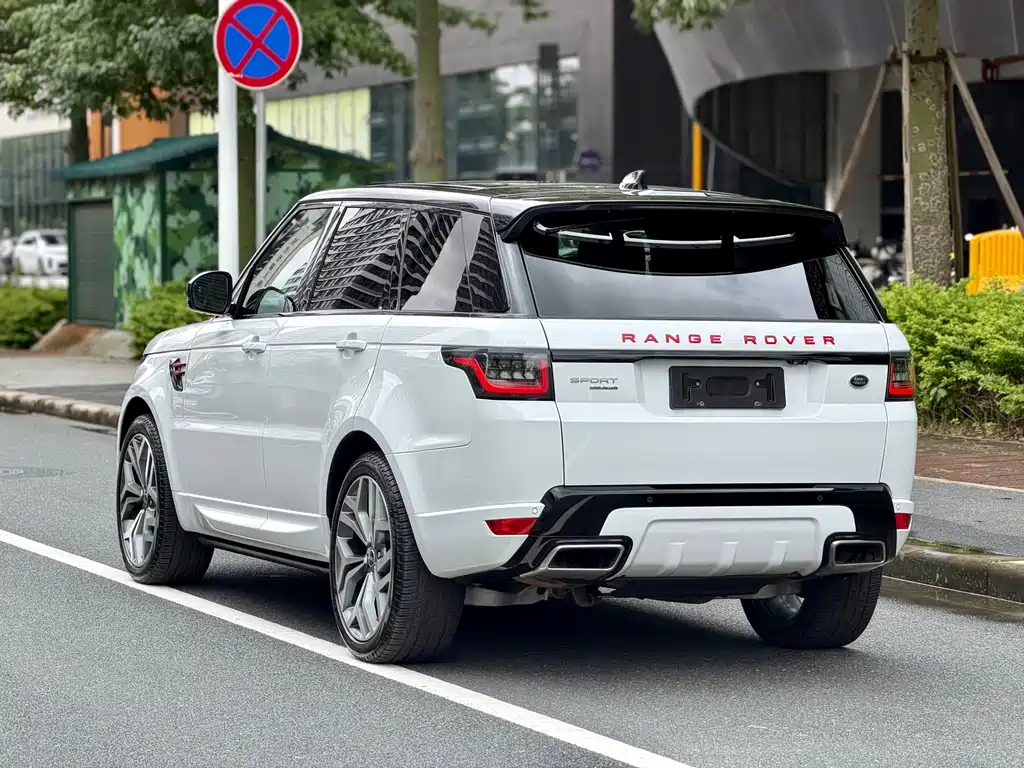 Land Rover Sport — фото 8