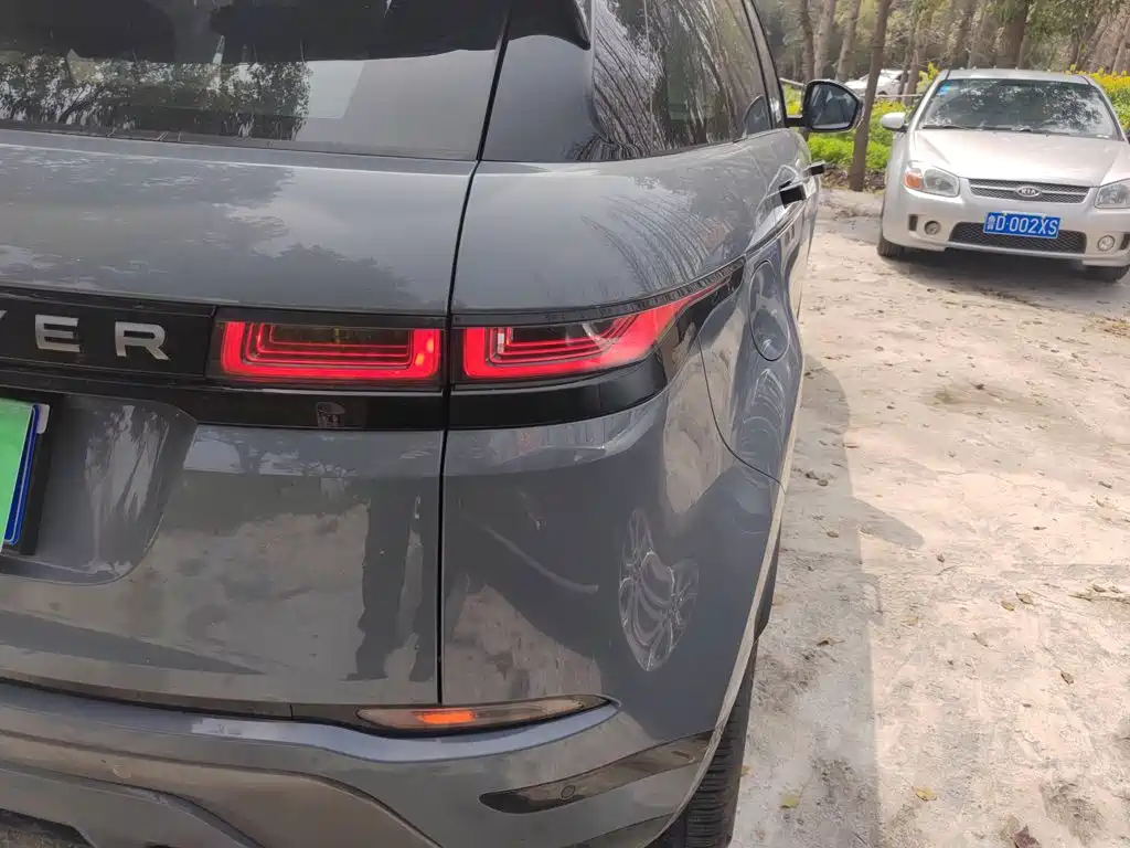 Land Rover Evoque — фото 24