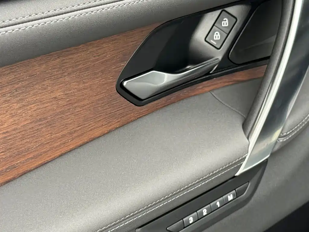 Land Rover Discovery Sport — фото 14