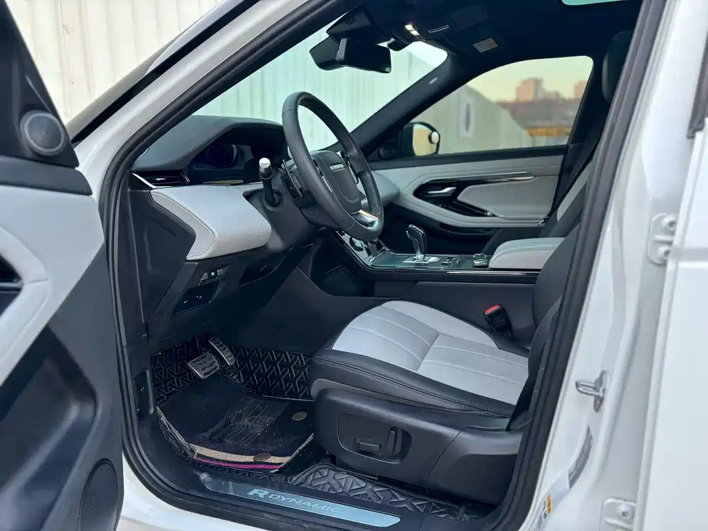 Land Rover Evoque — фото 4