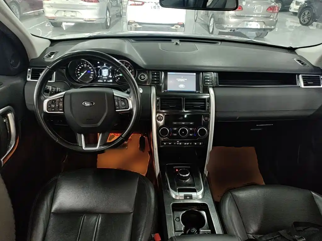 Land Rover Discovery Sport — фото 10