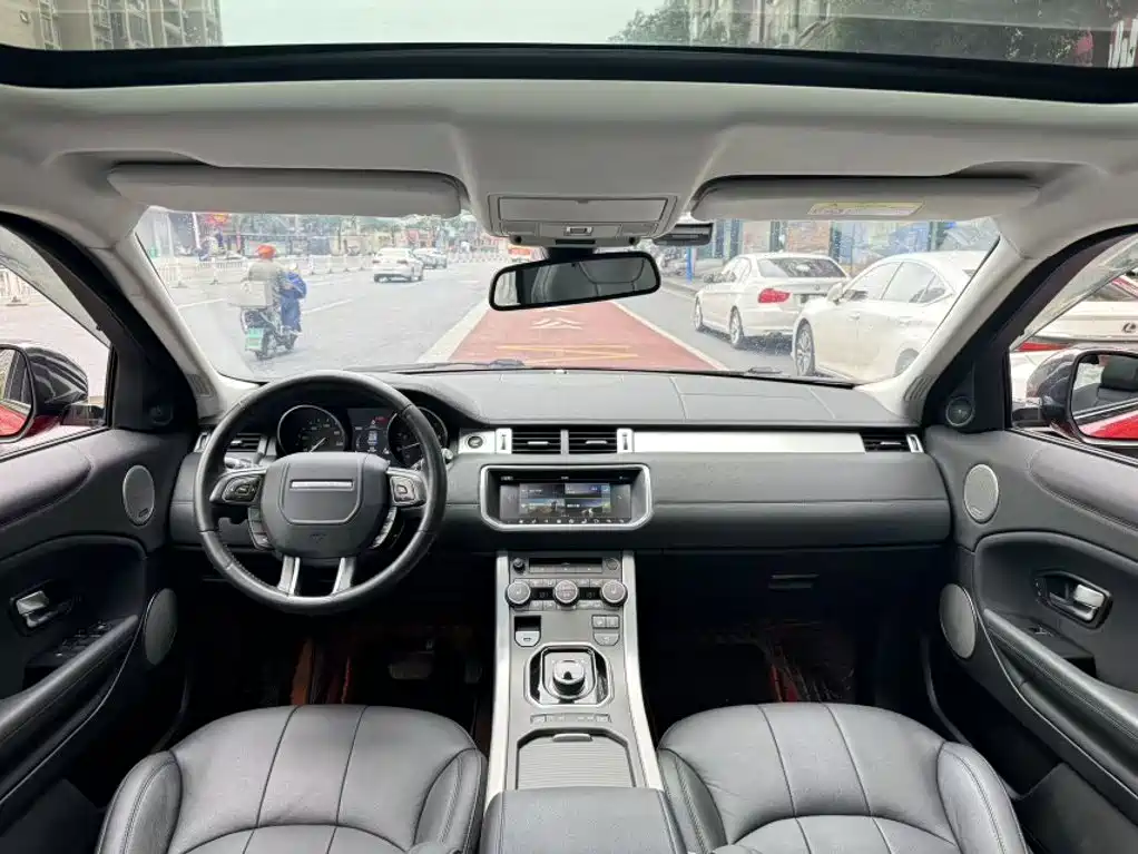 Land Rover Evoque — фото 8