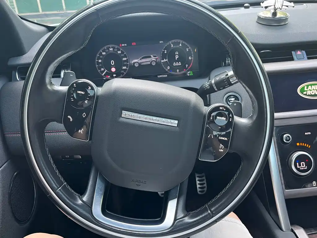 Land Rover Discovery Sport — фото 14