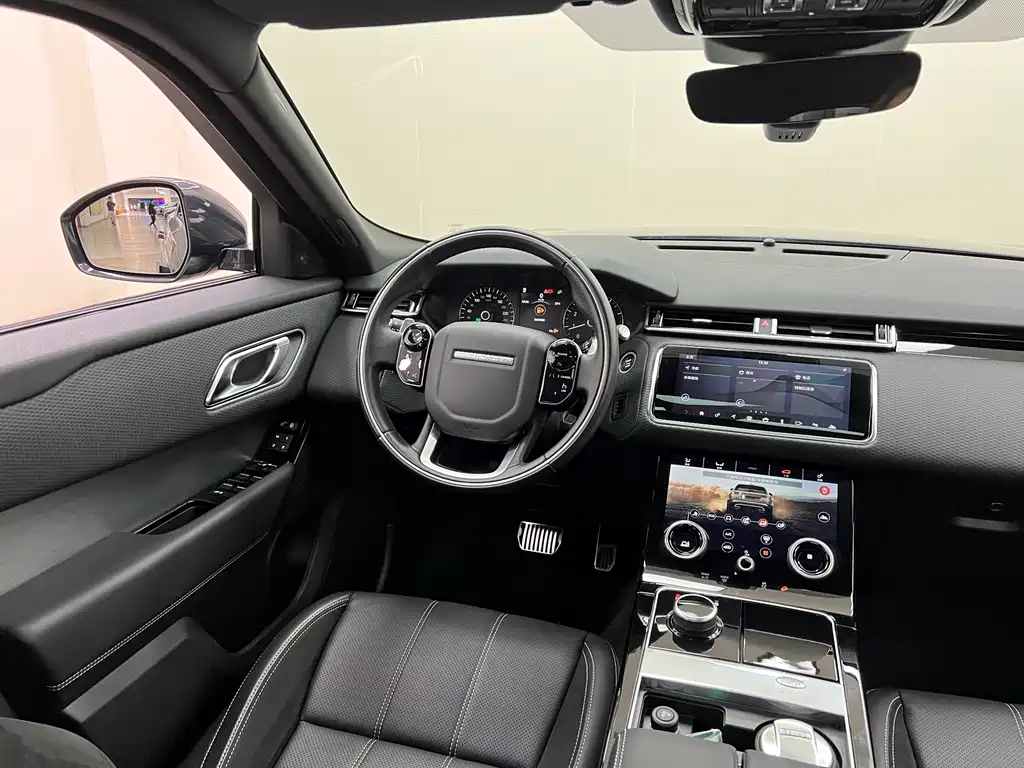 Land Rover Velar — фото 13
