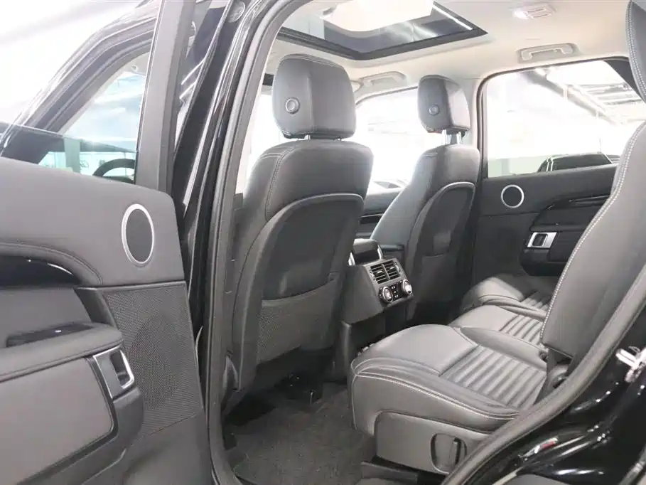 Land Rover Discovery — фото 18