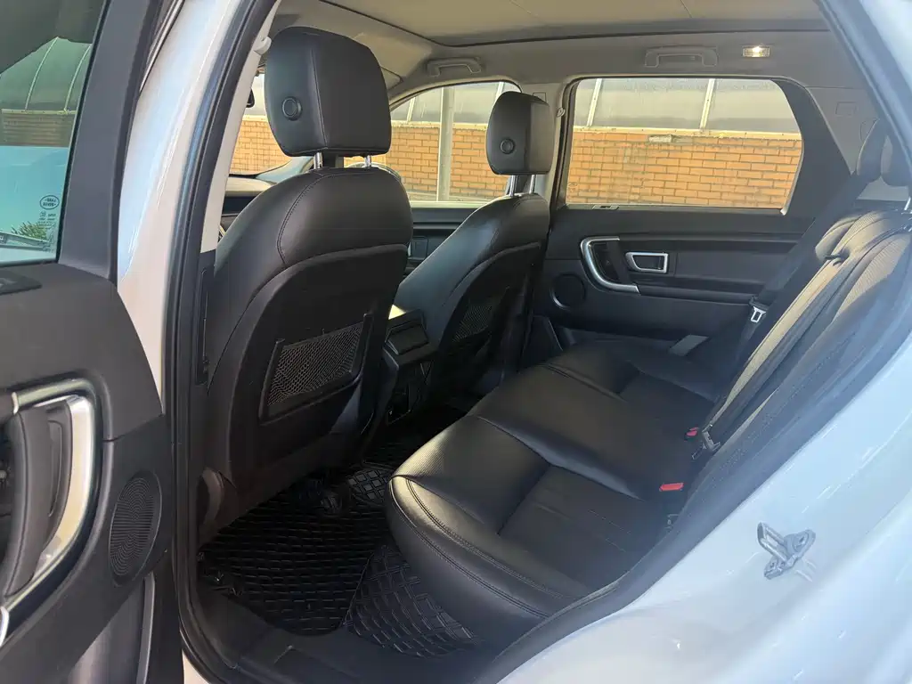 Land Rover Discovery Sport — фото 10