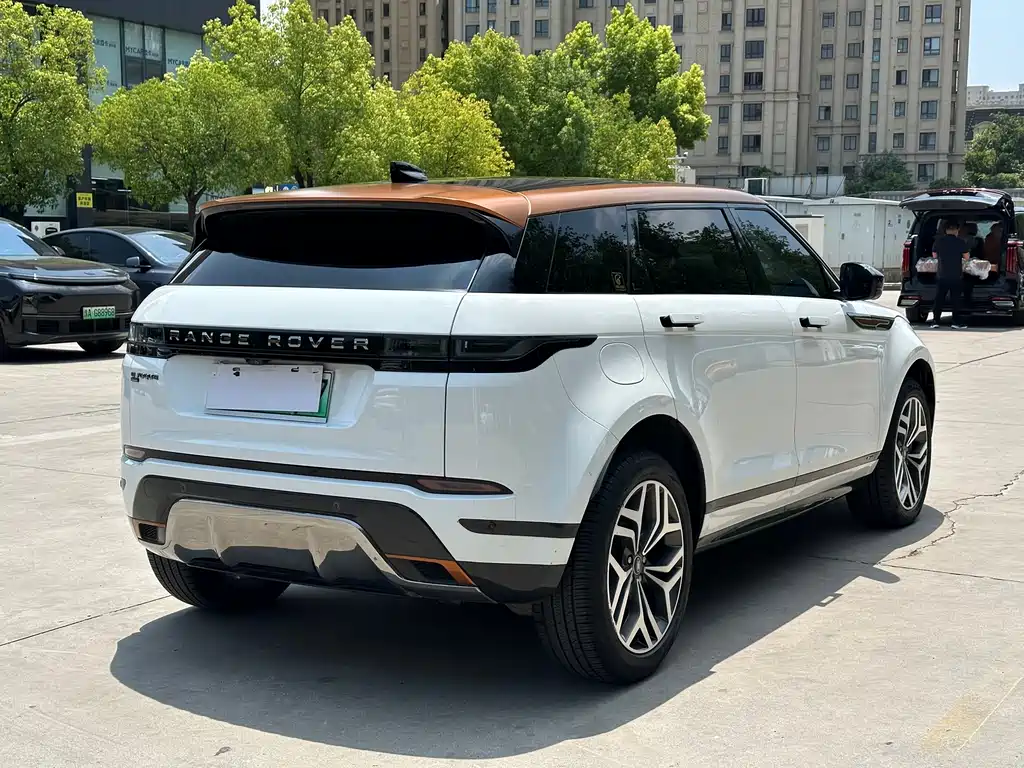 Land Rover Evoque PHEV — фото 6