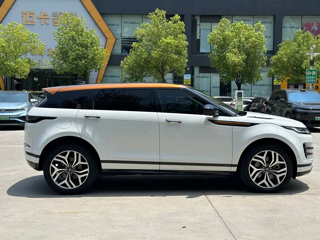 Land Rover Evoque PHEV — фото 7