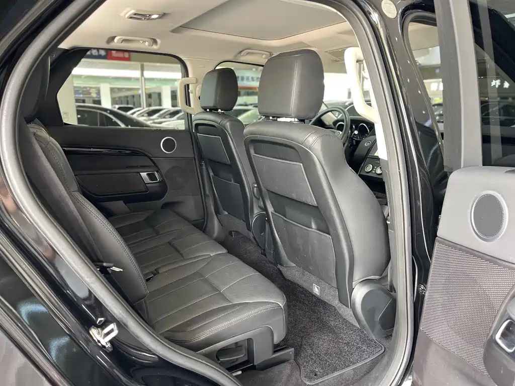 Land Rover Discovery — фото 11