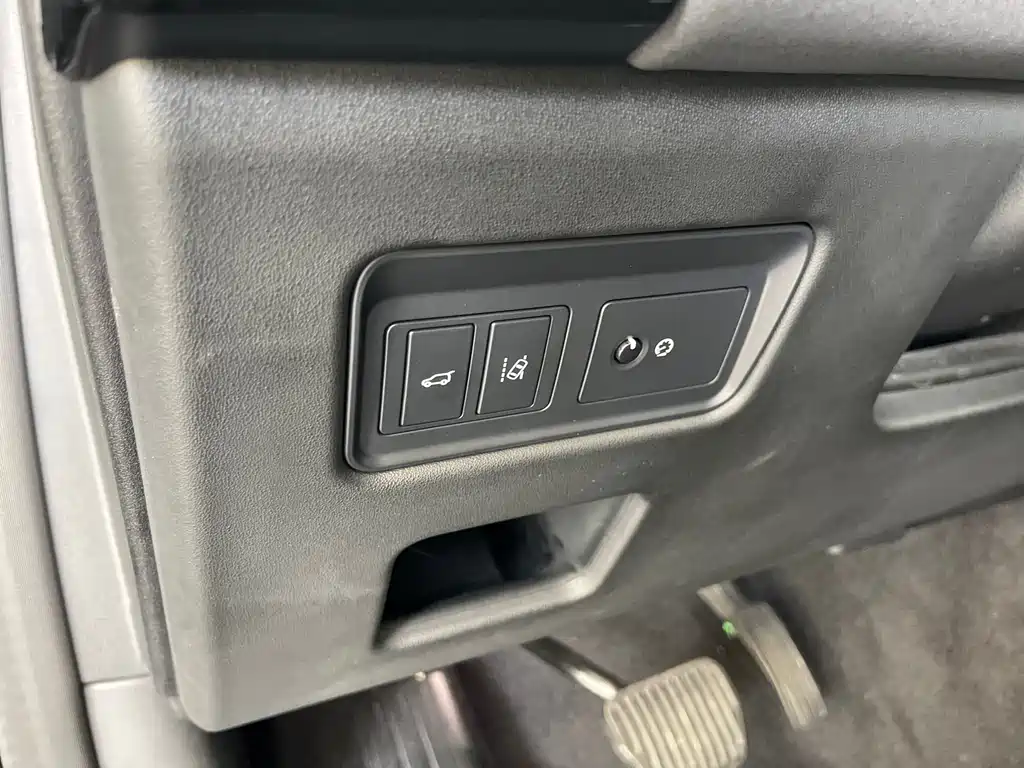 Land Rover Discovery — фото 13