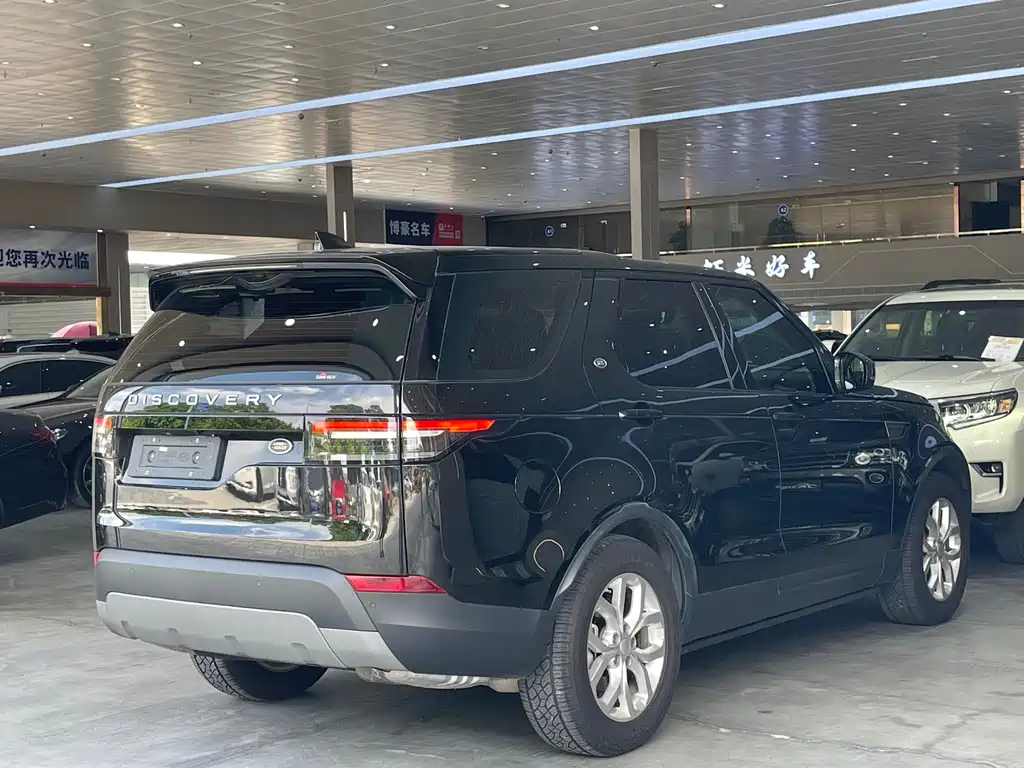 Land Rover Discovery — фото 17
