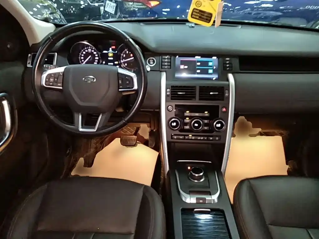Land Rover Discovery Sport — фото 10
