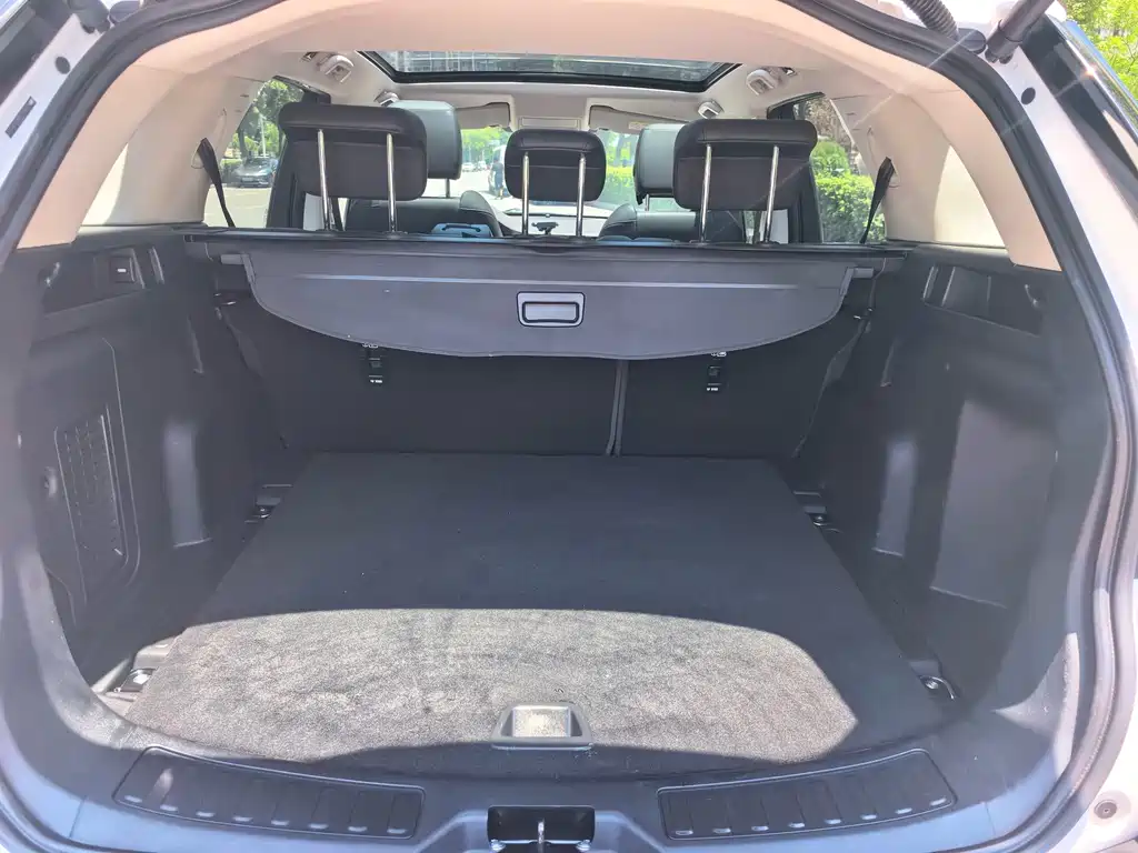 Land Rover Discovery Sport — фото 13