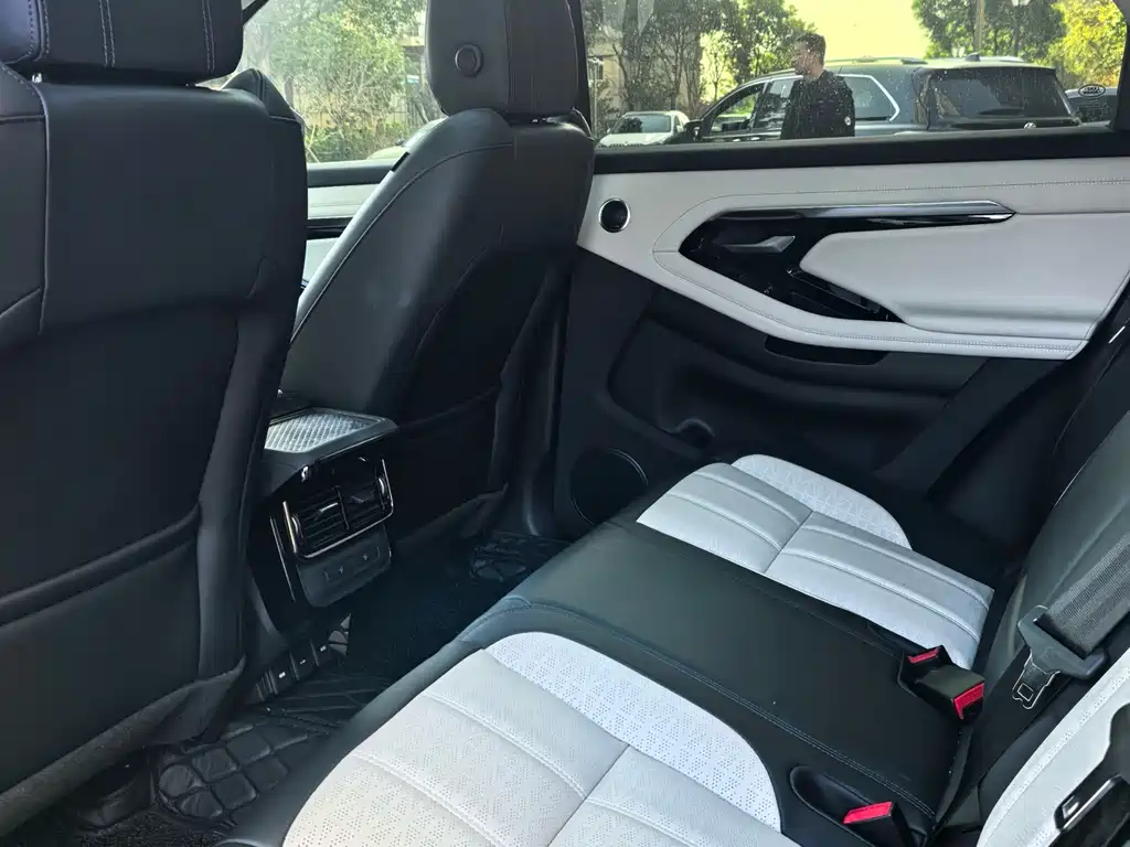 Land Rover Evoque — фото 4