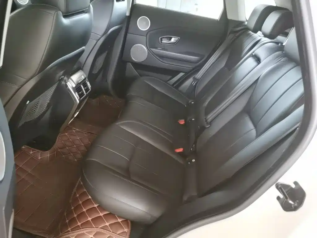 Land Rover Evoque — фото 17