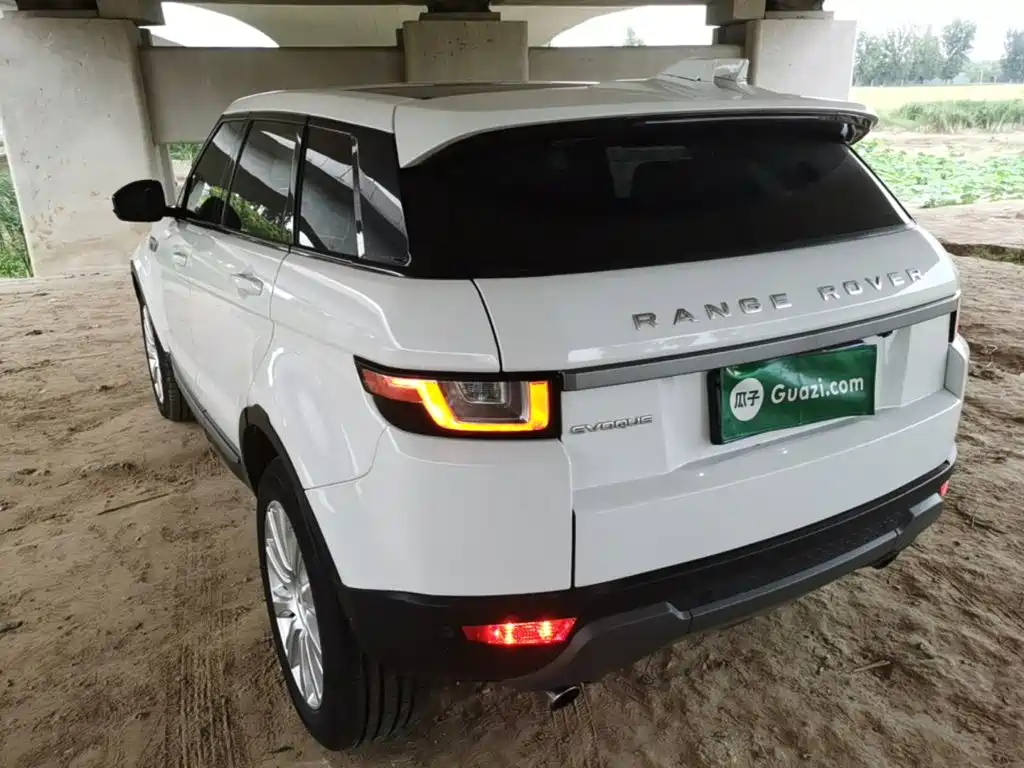 Land Rover Evoque — фото 5