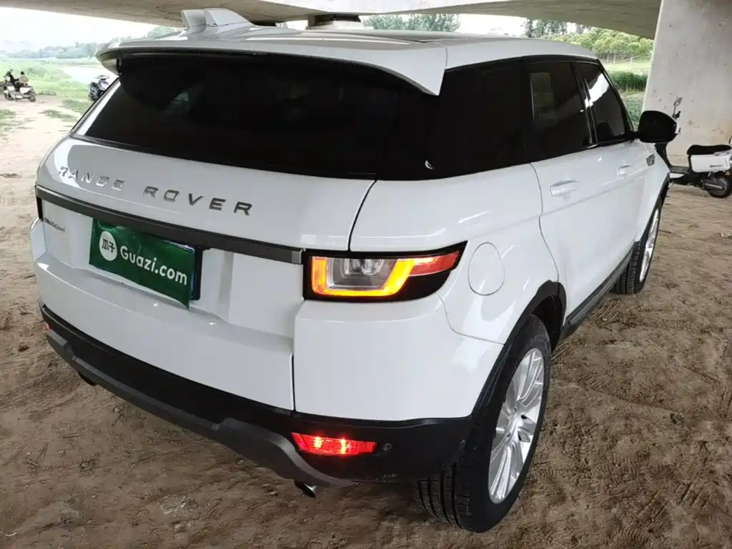 Land Rover Evoque — фото 7