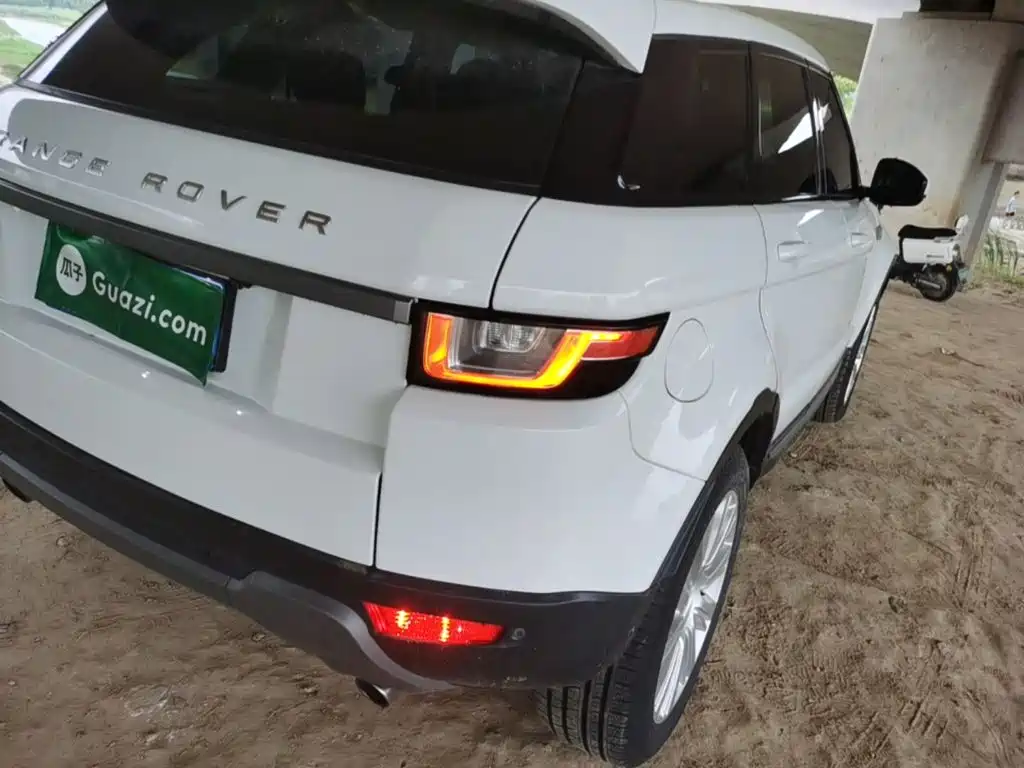 Land Rover Evoque — фото 8