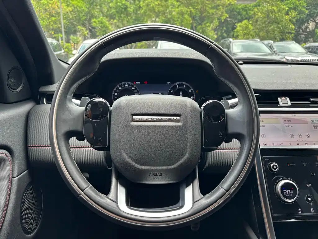 Land Rover Discovery Sport — фото 17