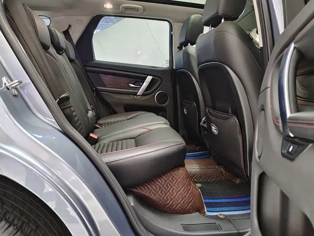 Land Rover Discovery Sport — фото 19
