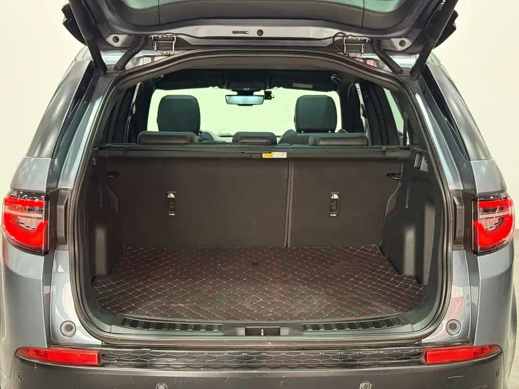 Land Rover Discovery Sport — фото 18