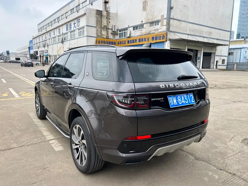 Land Rover Discovery Sport — фото 20
