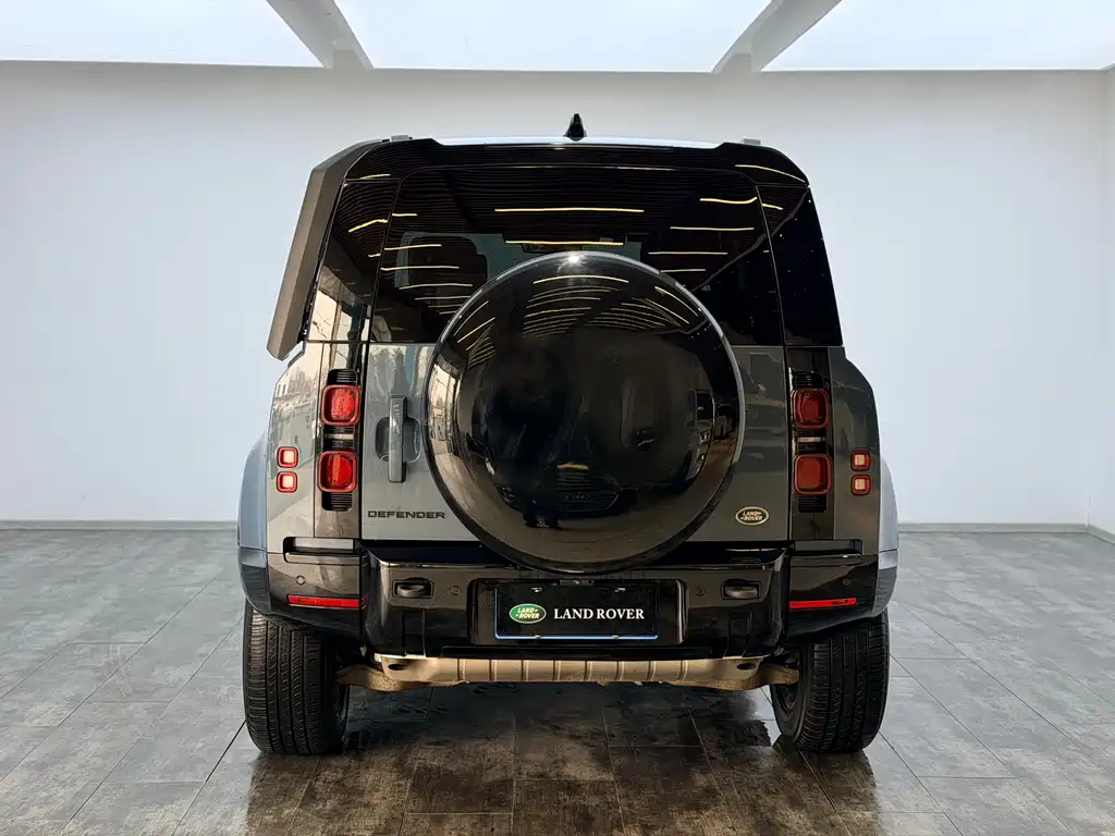 Land Rover Defender — фото 5