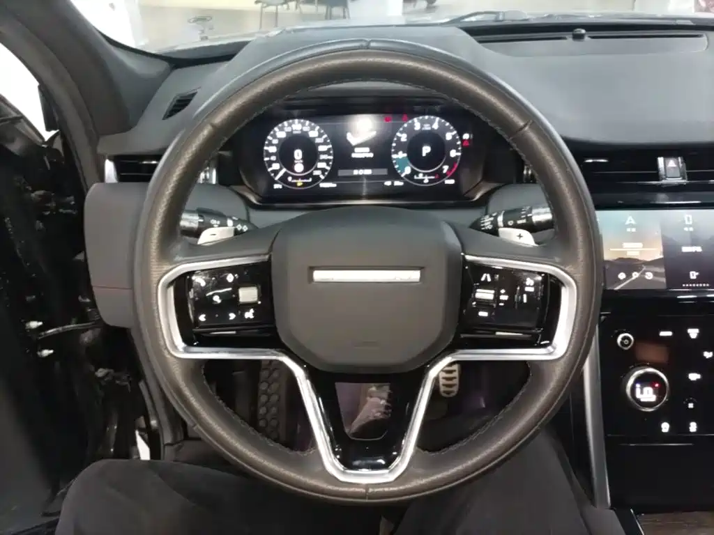 Land Rover Discovery Sport — фото 11