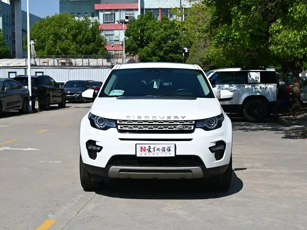 Land Rover Discovery Sport — фото 2