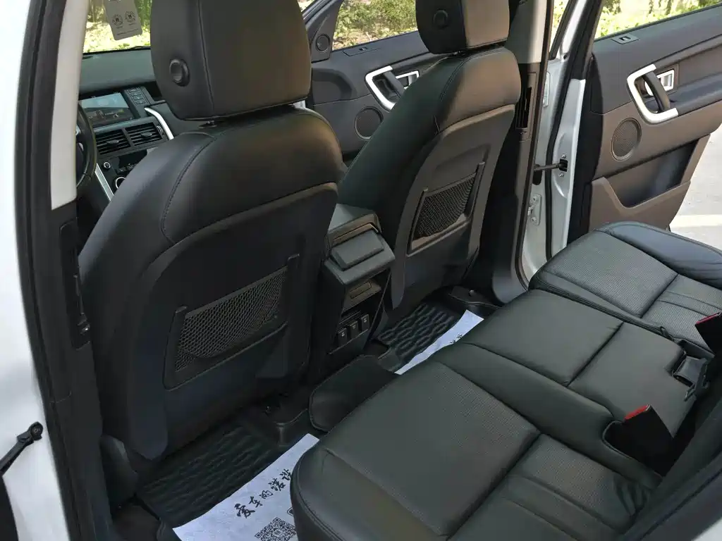 Land Rover Discovery Sport — фото 14